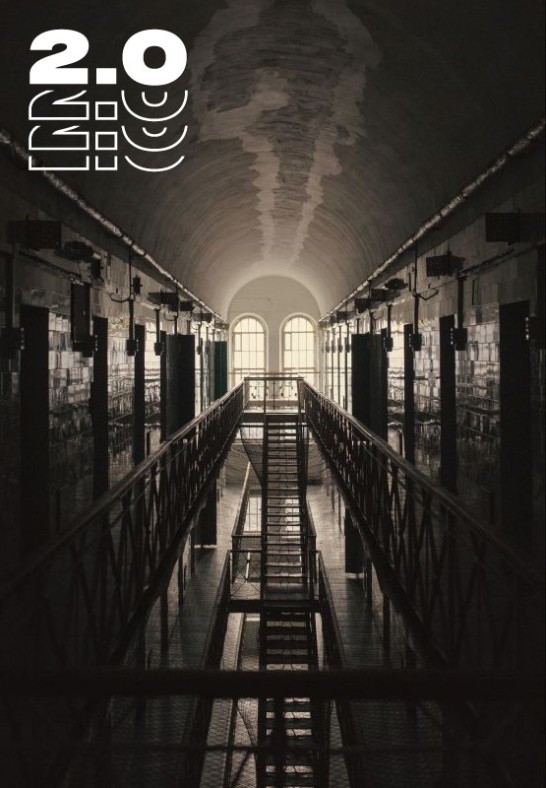 Pasivaikščiojimas naktį Lukiškėse lietuvių kalba