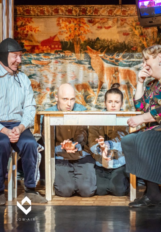 LOW AIR | Šokio, muzikos ir teatro spektaklis KELIONĖ NAMO (rež. V. Bareikis)