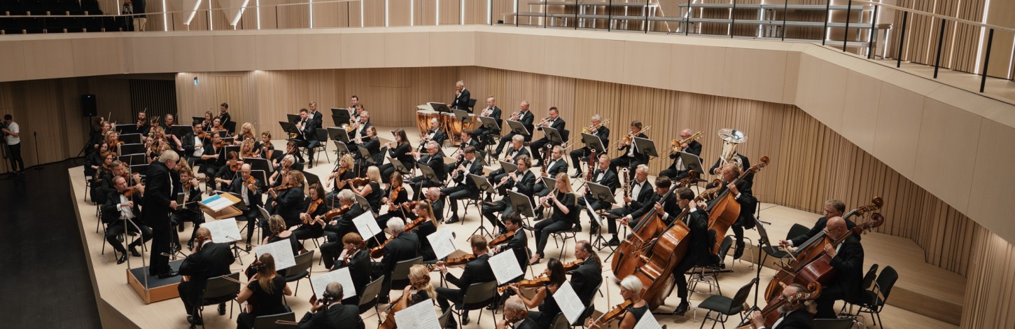 „EMBank“ tapo Lietuvos valstybinio simfoninio orkestro generaliniu rėmėju